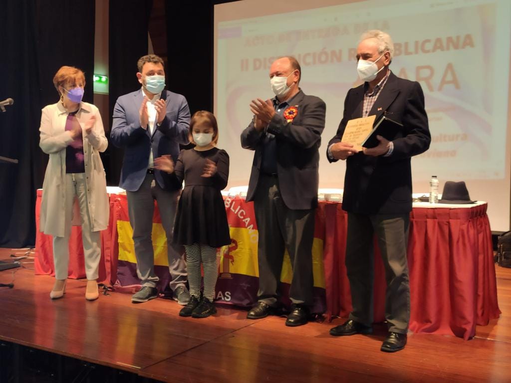 Entrega de la II Distinción Republicana