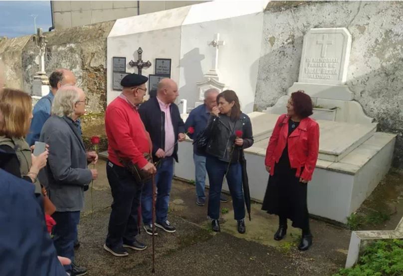 Imagen del acto en el cementerio de La Caridad